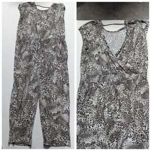 Jennifer Lopez Black & White Y2K Animal Print V Neck Slinky Jumpsuit Size 24
